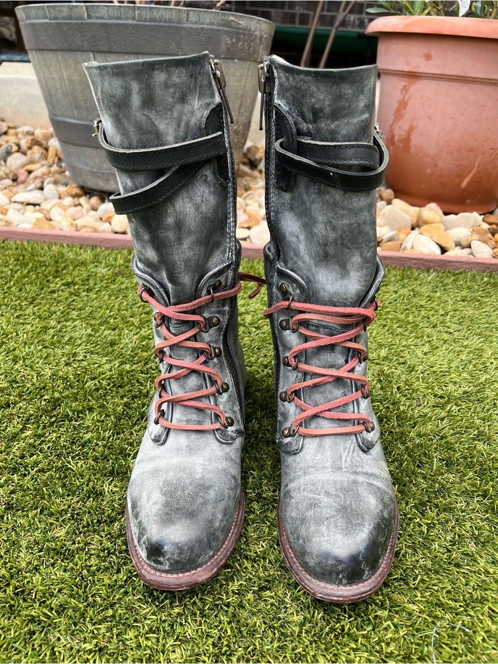 Freebird by Steven RAVI ice Gray Leather Lace-Up Combat Boots Size 8